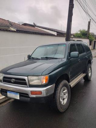 TOYOTA HILUX SW4 3.0 4X4 8V TURBO DIESEL 4P MANUAL